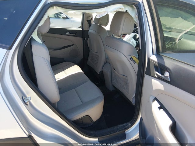 2018 Hyundai Tucson Se მანქანა იყიდება აუქციონზე, vin: KM8J2CA49JU808368, აუქციონის ნომერი: 44816001