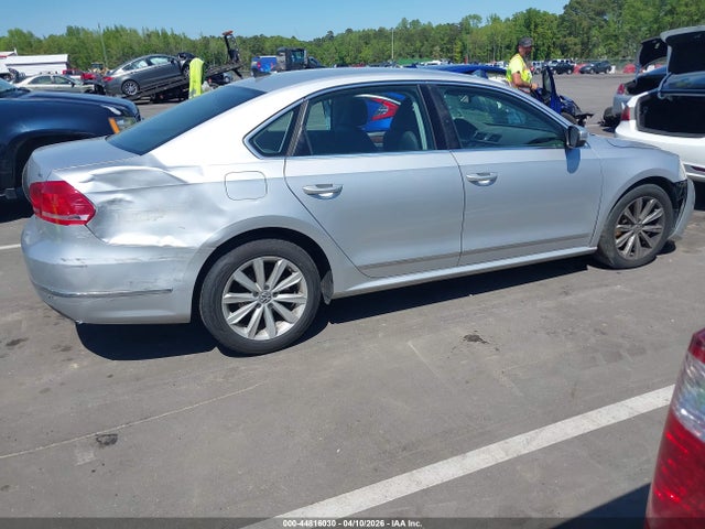 Aukcja sprzedaży 2013 Volkswagen Passat 2.5l Sel, vin: 1VWCP7A33DC018374, numer aukcji: 44816030