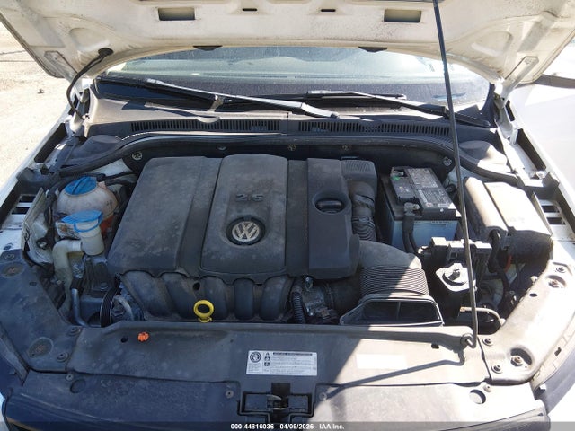 2013 Volkswagen Jetta 2.5l Se მანქანა იყიდება აუქციონზე, vin: 3VWDP7AJ3DM310110, აუქციონის ნომერი: 44816036