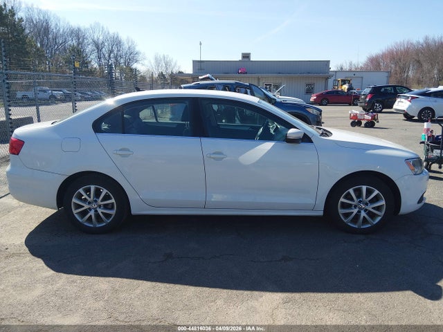 2013 Volkswagen Jetta 2.5l Se მანქანა იყიდება აუქციონზე, vin: 3VWDP7AJ3DM310110, აუქციონის ნომერი: 44816036