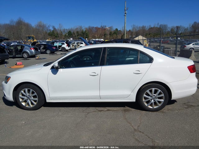 2013 Volkswagen Jetta 2.5l Se მანქანა იყიდება აუქციონზე, vin: 3VWDP7AJ3DM310110, აუქციონის ნომერი: 44816036