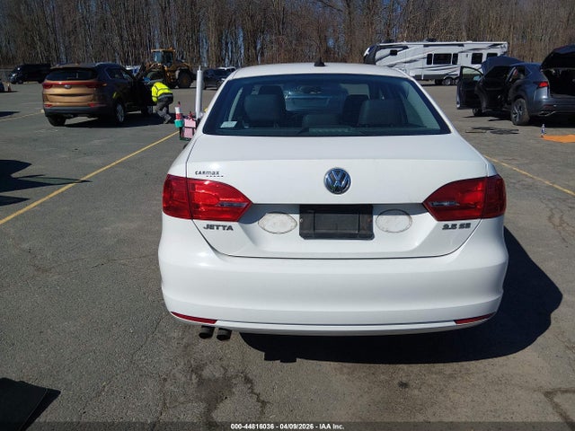 2013 Volkswagen Jetta 2.5l Se მანქანა იყიდება აუქციონზე, vin: 3VWDP7AJ3DM310110, აუქციონის ნომერი: 44816036