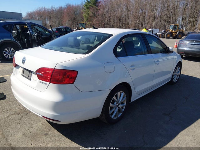 2013 Volkswagen Jetta 2.5l Se მანქანა იყიდება აუქციონზე, vin: 3VWDP7AJ3DM310110, აუქციონის ნომერი: 44816036