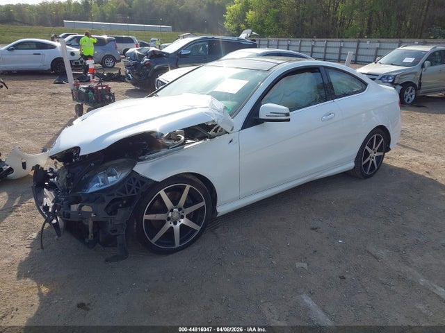 2015 Mercedes-benz C 350 Sport 4matic მანქანა იყიდება აუქციონზე, vin: WDDGJ8JB0FG355427, აუქციონის ნომერი: 44816047