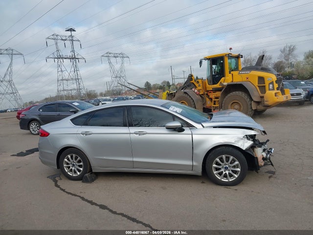 Ford FUSION S 2017 3FA6P0G71HR161970 Image 13
