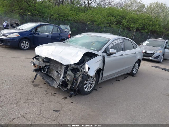 Ford FUSION S 2017 3FA6P0G71HR161970 Image 2