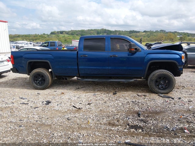 44816079 :رقم المزاد ، 1GT12REG7HF221578 vin ، 2017 Gmc Sierra 2500hd مزاد بيع