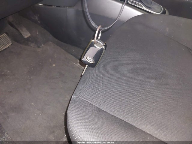 44816128 :رقم المزاد ، KNDJT2A68D7544155 vin ، 2013 Kia Soul + مزاد بيع