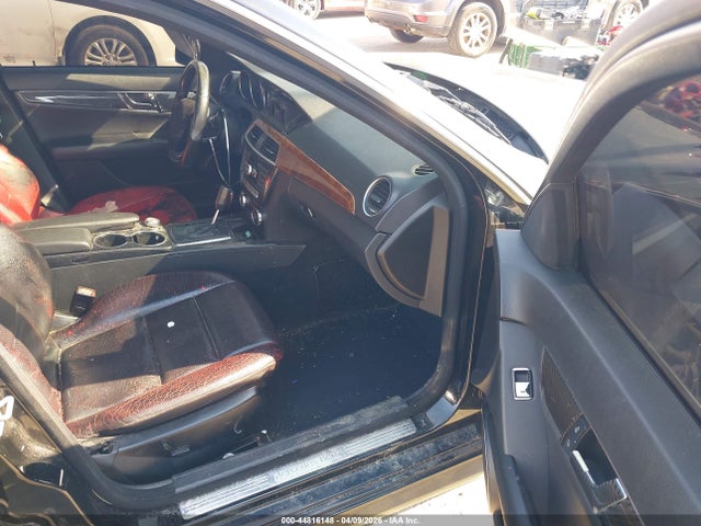 44816148 :رقم المزاد ، WDDGF8BB7CR198141 vin ، 2012 Mercedes-benz C 300 Luxury 4matic/sport 4matic مزاد بيع