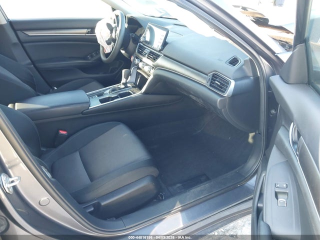 Aukcja sprzedaży 2018 Honda Accord Lx, vin: 1HGCV1F17JA240468, numer aukcji: 44816156