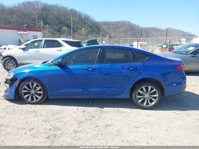 2016 Chrysler 200 S მანქანა იყიდება აუქციონზე, vin: 1C3CCCBB8GN113605, აუქციონის ნომერი: 44816186