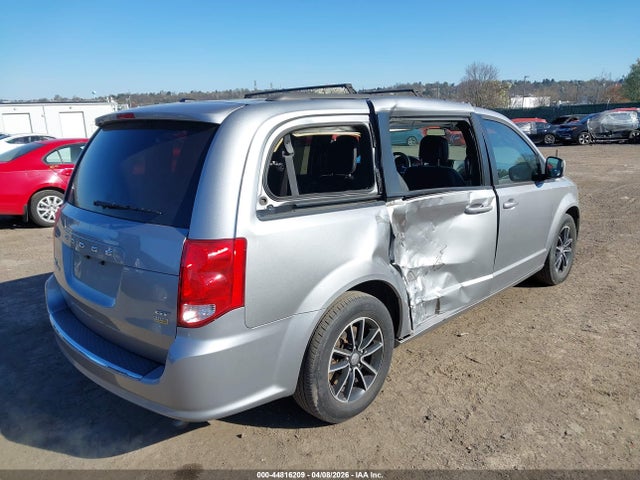 44816209 :رقم المزاد ، 2C4RDGEG0JR239047 vin ، 2018 Dodge Grand Caravan Gt مزاد بيع