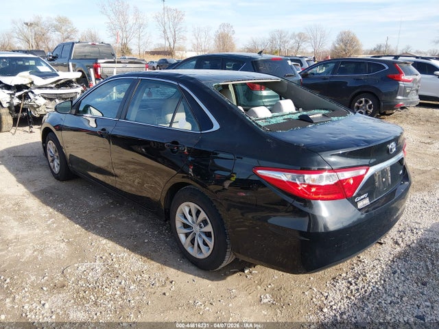 2017 Toyota Camry Le მანქანა იყიდება აუქციონზე, vin: 4T1BF1FK3HU311914, აუქციონის ნომერი: 44816231