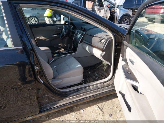 2017 Toyota Camry Le მანქანა იყიდება აუქციონზე, vin: 4T1BF1FK3HU311914, აუქციონის ნომერი: 44816231