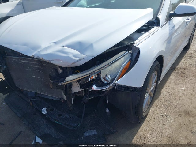 5NPE24AF1JH614960 Hyundai SONATA SE