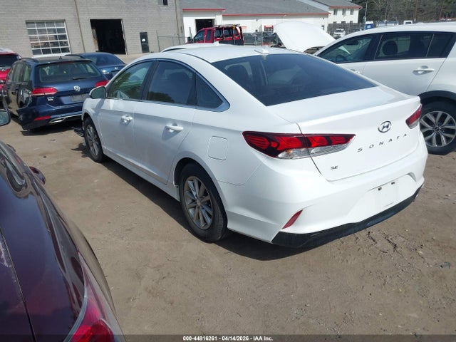 5NPE24AF1JH614960 Hyundai SONATA SE