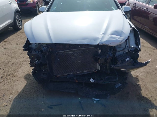 5NPE24AF1JH614960 Hyundai SONATA SE