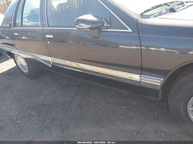 Продажа на аукционе авто 1992 Buick Roadmaster, vin: 1G4BN5378NR452194, номер лота: 44816302