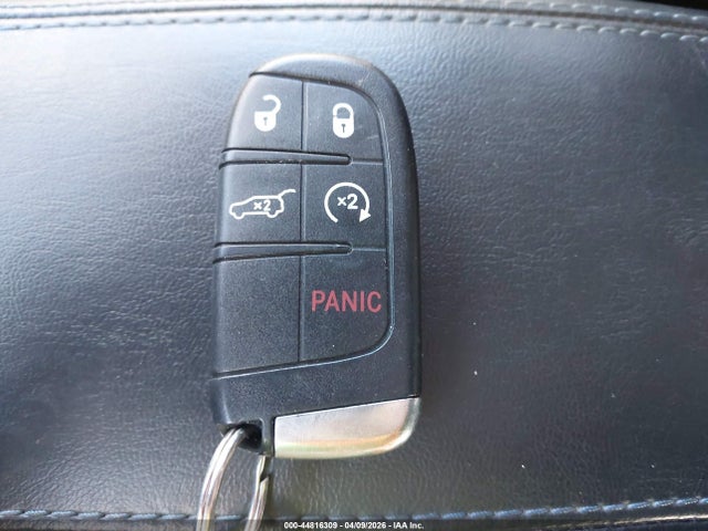 44816309 :رقم المزاد ، 3C4NJDBB9NT207974 vin ، 2022 Jeep Compass Latitude 4x4 مزاد بيع