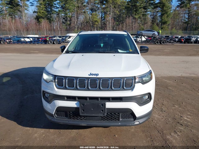 44816309 :رقم المزاد ، 3C4NJDBB9NT207974 vin ، 2022 Jeep Compass Latitude 4x4 مزاد بيع