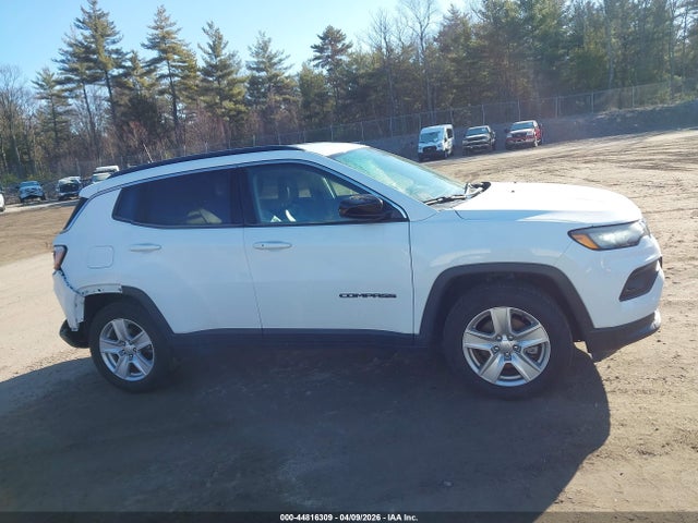 44816309 :رقم المزاد ، 3C4NJDBB9NT207974 vin ، 2022 Jeep Compass Latitude 4x4 مزاد بيع