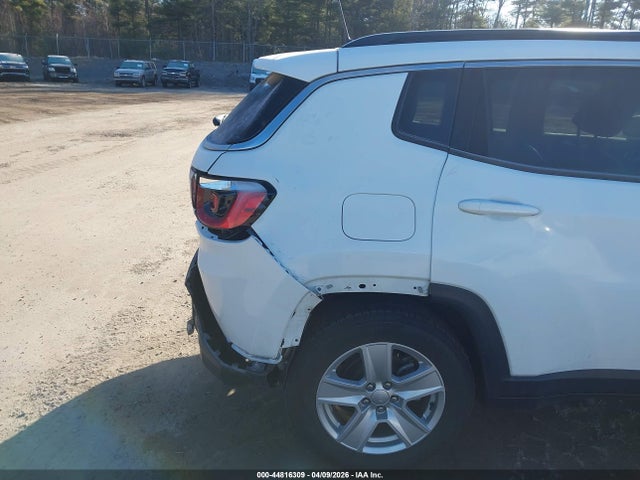 44816309 :رقم المزاد ، 3C4NJDBB9NT207974 vin ، 2022 Jeep Compass Latitude 4x4 مزاد بيع