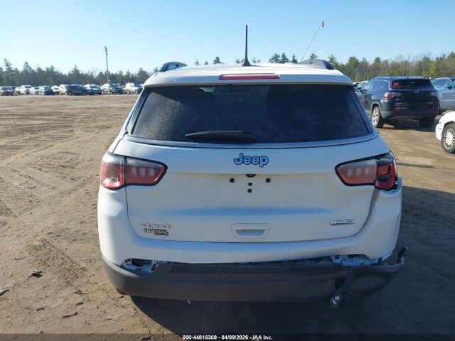 44816309 :رقم المزاد ، 3C4NJDBB9NT207974 vin ، 2022 Jeep Compass Latitude 4x4 مزاد بيع