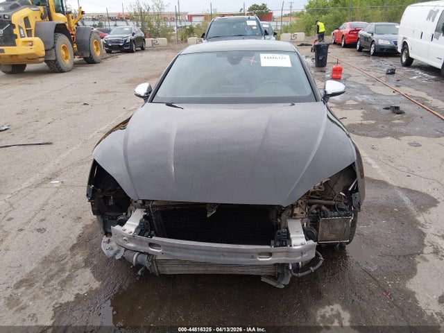 WAUB4CF56JA049133 Audi S5 3.0t Premium Plus