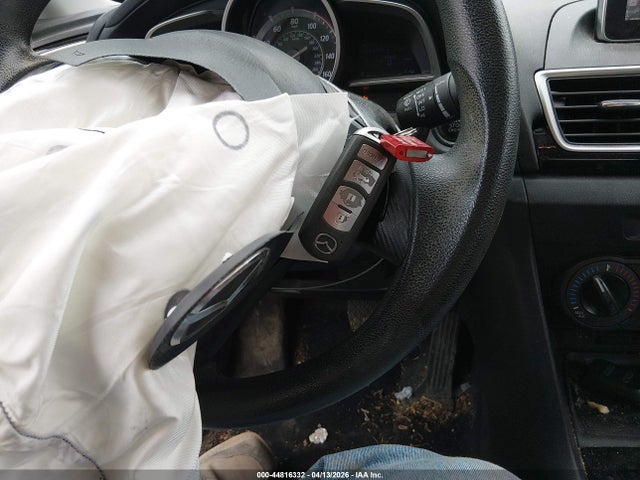 2015 Mazda Mazda3 I Sport მანქანა იყიდება აუქციონზე, vin: 3MZBM1U78FM146644, აუქციონის ნომერი: 44816332