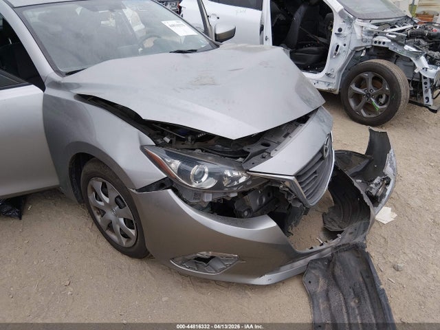 2015 Mazda Mazda3 I Sport მანქანა იყიდება აუქციონზე, vin: 3MZBM1U78FM146644, აუქციონის ნომერი: 44816332