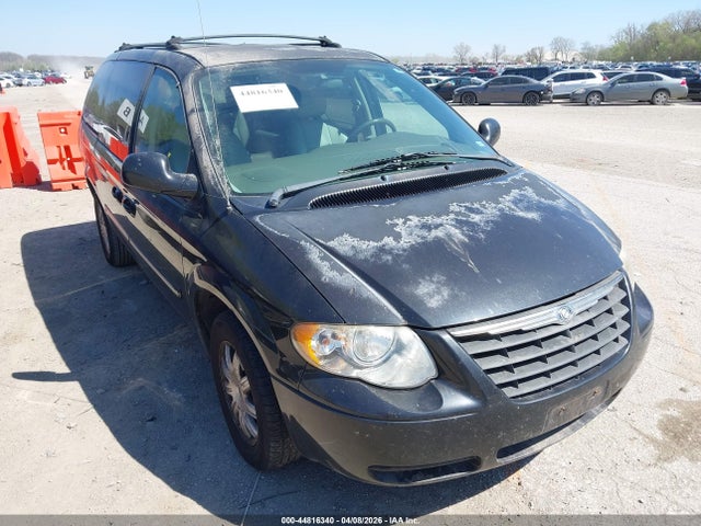 2005 CHRYSLER TOWN & COUNTRY 2C4GP54L55R208559