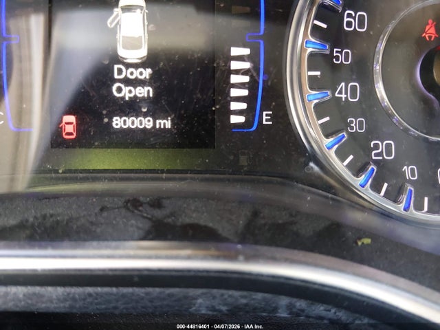 Продажа на аукционе авто 2015 Chrysler 200 Limited, vin: 1C3CCCAB5FN597054, номер лота: 44816401