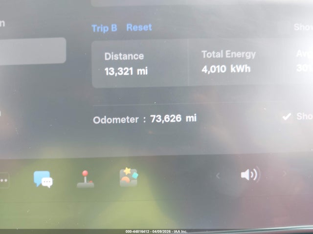 Tesla Model Y Standard Range Rear-wheel Drive 2021 5YJYGDED8MF105331 Image 14
