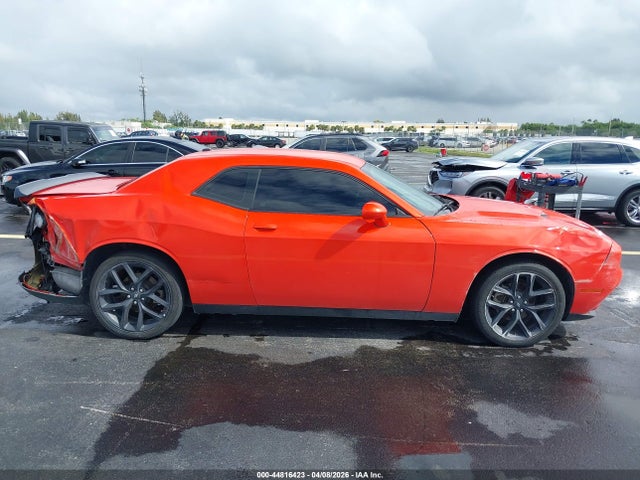 Продаж на аукціоні авто 2022 Dodge Challenger Sxt, vin: 2C3CDZAG0NH238438, номер лоту: 44816423