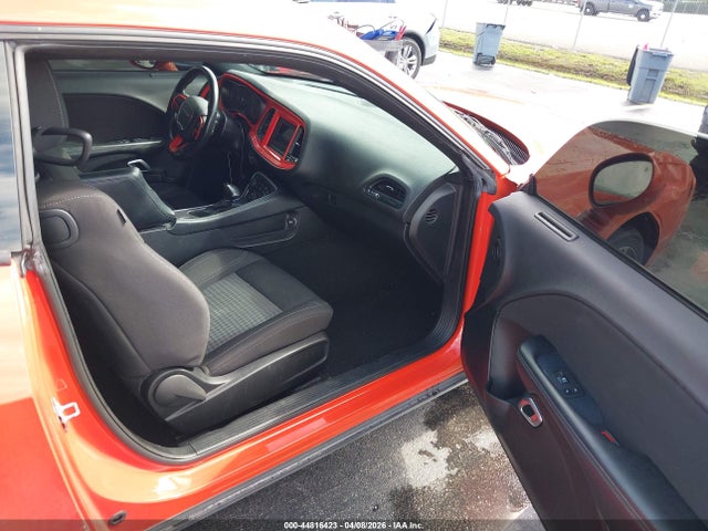 Продаж на аукціоні авто 2022 Dodge Challenger Sxt, vin: 2C3CDZAG0NH238438, номер лоту: 44816423