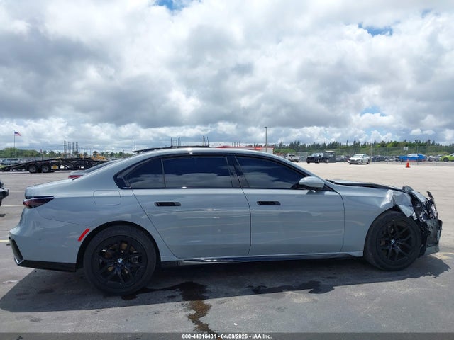 WBA23EH06RCS41670 BMW 740I