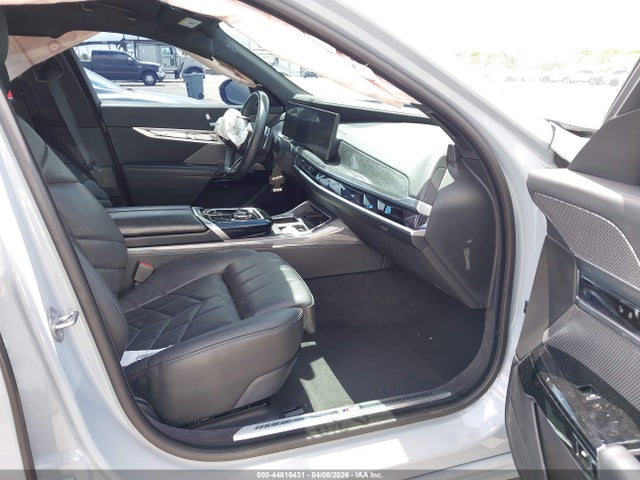 WBA23EH06RCS41670 BMW 740I