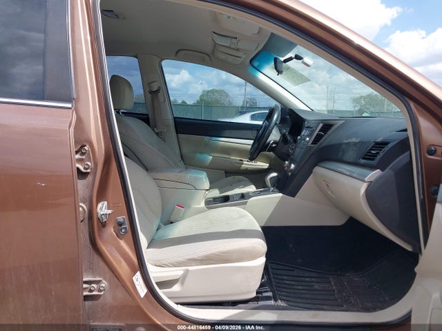 44816459 :رقم المزاد ، 4S3BMCB66B3227114 vin ، 2011 Subaru Legacy 2.5i Premium مزاد بيع