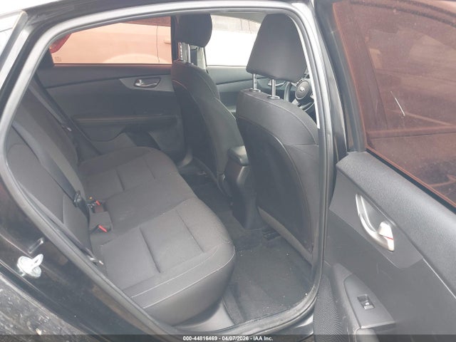 2021 Kia Forte Fe მანქანა იყიდება აუქციონზე, vin: 3KPF24AD2ME369176, აუქციონის ნომერი: 44816469