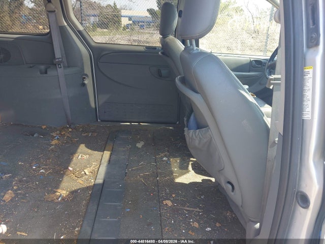 Продажа на аукционе авто 2005 Dodge Grand Caravan Sxt, vin: 2D4GP44L45R271780, номер лота: 44816480