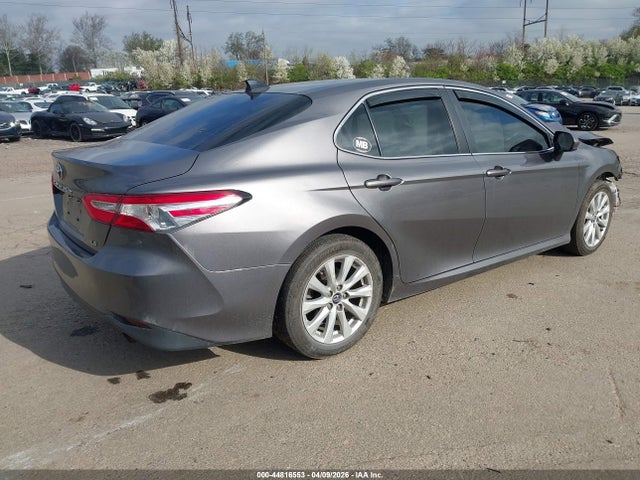 4T1B11HK5JU143372 Toyota CAMRY LE