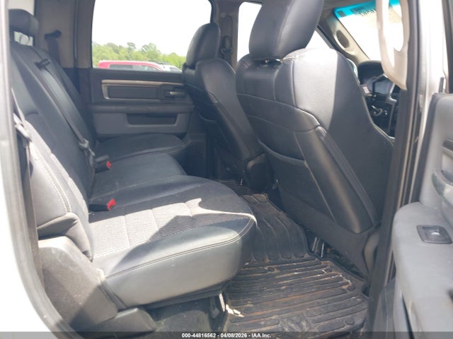 Продажа на аукционе авто 2018 Ram 2500 Big Horn  4x4 6'4 Box, vin: 3C6UR5DJ7JG364301, номер лота: 44816562