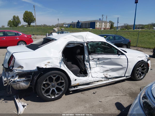 44816602 :رقم المزاد ، 2C3CCAAG1JH302081 vin ، 2018 Chrysler 300 Touring مزاد بيع