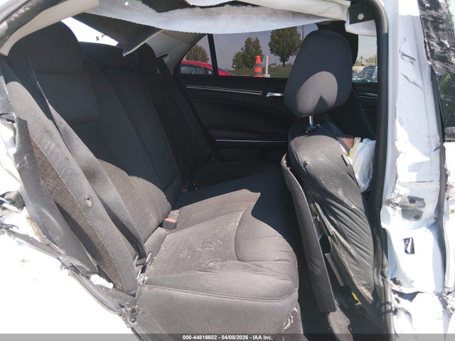 44816602 :رقم المزاد ، 2C3CCAAG1JH302081 vin ، 2018 Chrysler 300 Touring مزاد بيع