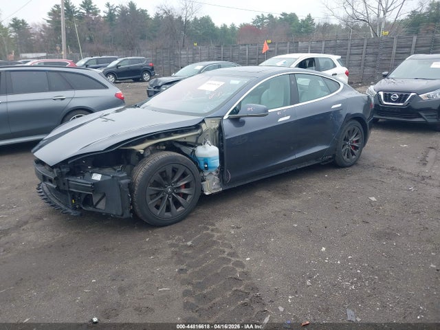 2018 Tesla Model S 100d/75d/p100d მანქანა იყიდება აუქციონზე, vin: 5YJSA1E40JF293215, აუქციონის ნომერი: 44816618