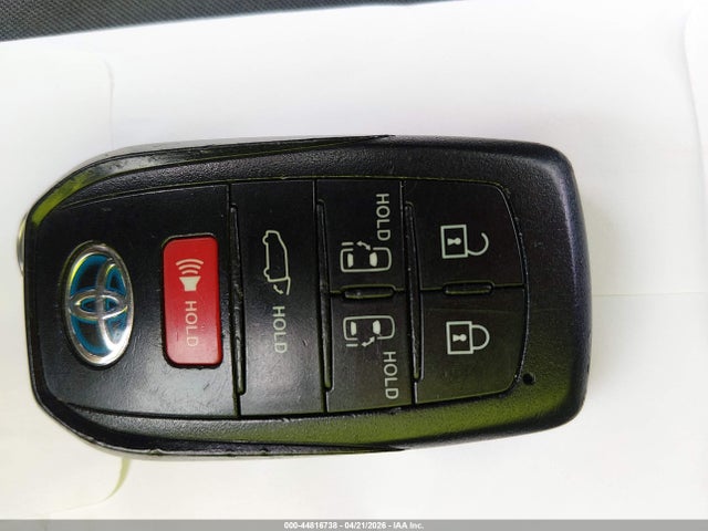 2021 Toyota Sienna Xle მანქანა იყიდება აუქციონზე, vin: 5TDJSKFCXMS036356, აუქციონის ნომერი: 44816738