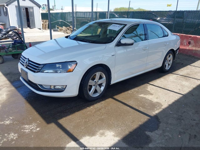 2015 Volkswagen Passat 1.8t Limited Edition მანქანა იყიდება აუქციონზე, vin: 1VWAT7A3XFC114105, აუქციონის ნომერი: 44816742