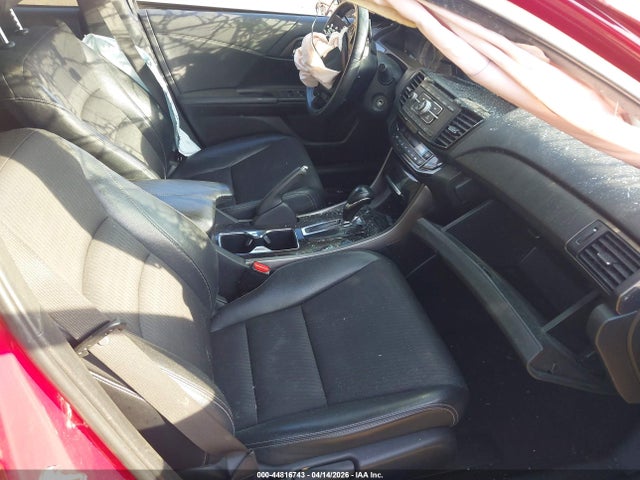44816743 :رقم المزاد ، 1HGCR2F55GA166568 vin ، 2016 Honda Accord Sport مزاد بيع