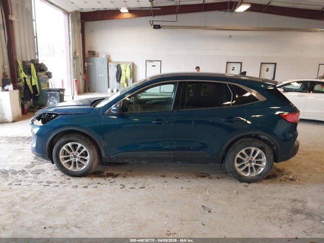 Продажа на аукционе авто 2020 Ford Escape Se, vin: 1FMCU9G60LUC04340, номер лота: 44816770