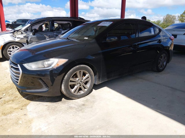 2018 Hyundai Elantra Sel მანქანა იყიდება აუქციონზე, vin: 5NPD84LF8JH255601, აუქციონის ნომერი: 44816790